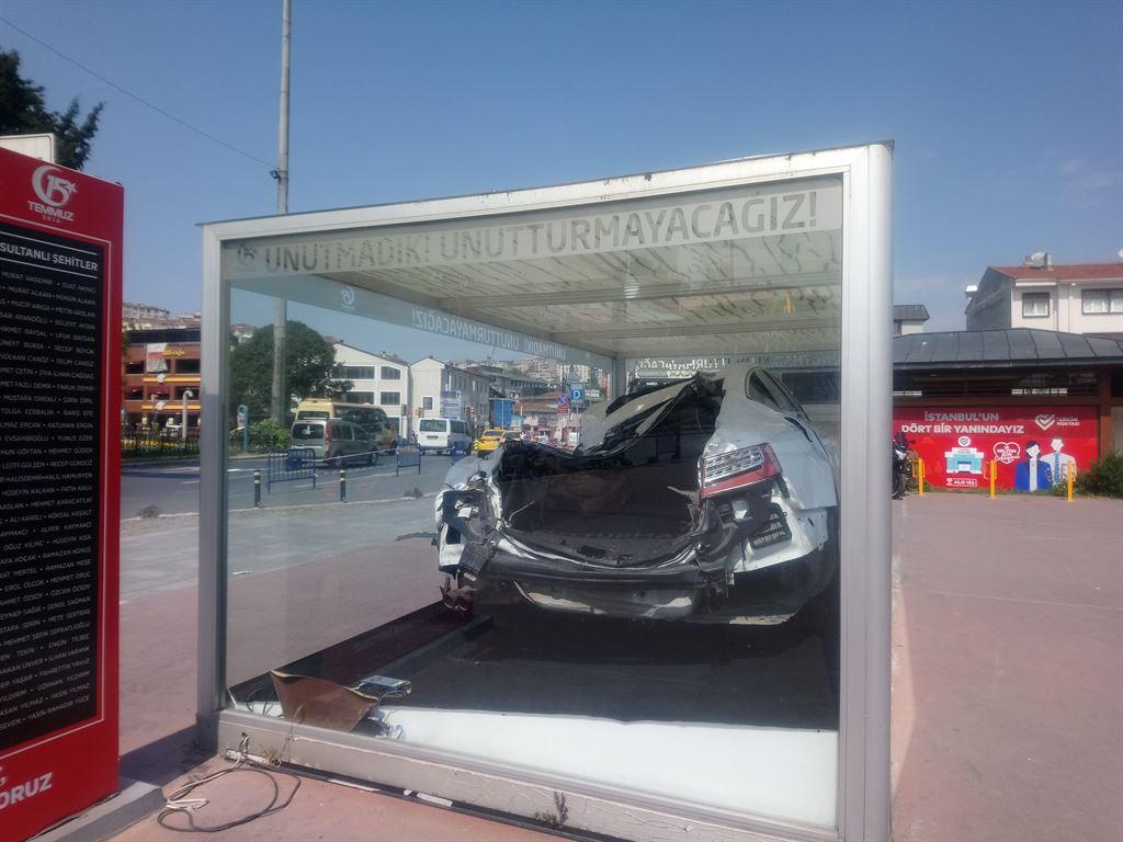 crushedcar