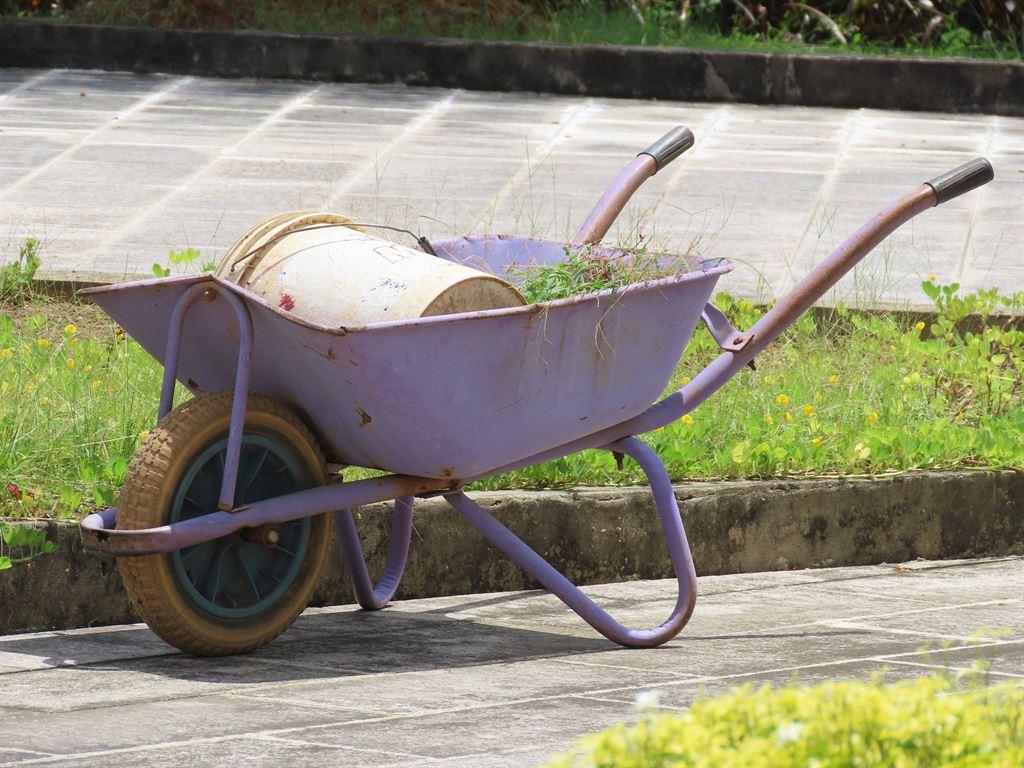 wheelbarrow